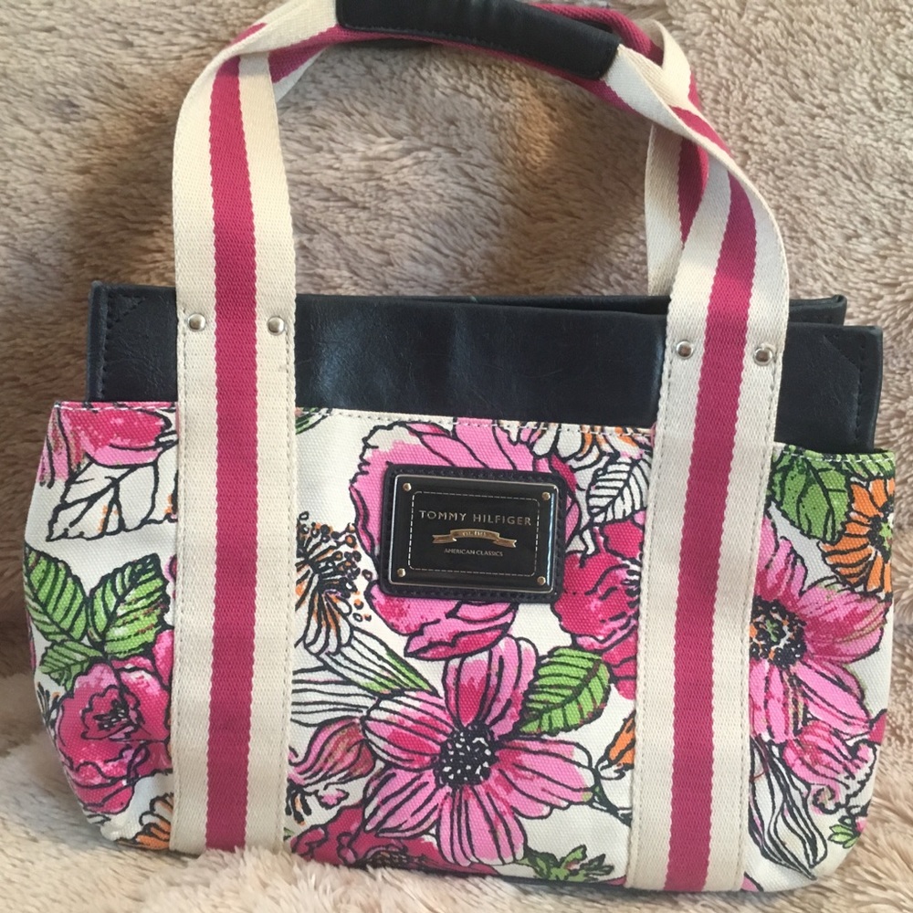 Floral Tommy Hilfiger Purse